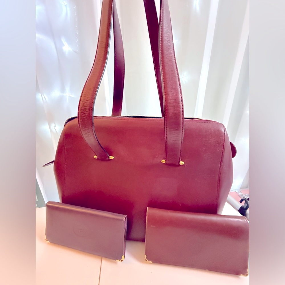 Authentic Cartier Vintage shoulder bag with two wallets